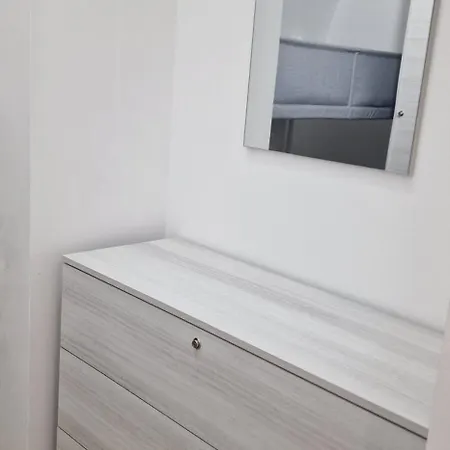 Campanile 17 3* 만프레도니아