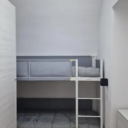 Konukevi Campanile 17 Manfredonia