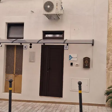 Campanile 17 Guest house *